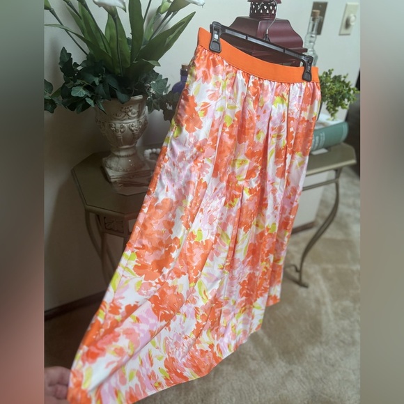 JOAN RIVERS RED CARPET COLLECTION ORANGE FLORAL PLEATED FULL CIRCLE SKIRT SZ S-M - Picture 2 of 7